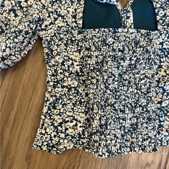 Abercrombie & Fitch Floral Puff Sleeve Blouse - Green and White - Picture 5 of 5